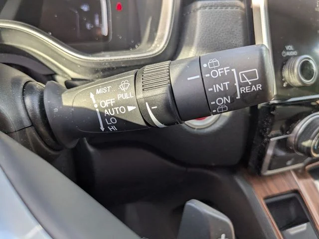 Used 2022 Platinum White Pearl Honda Touring image 17