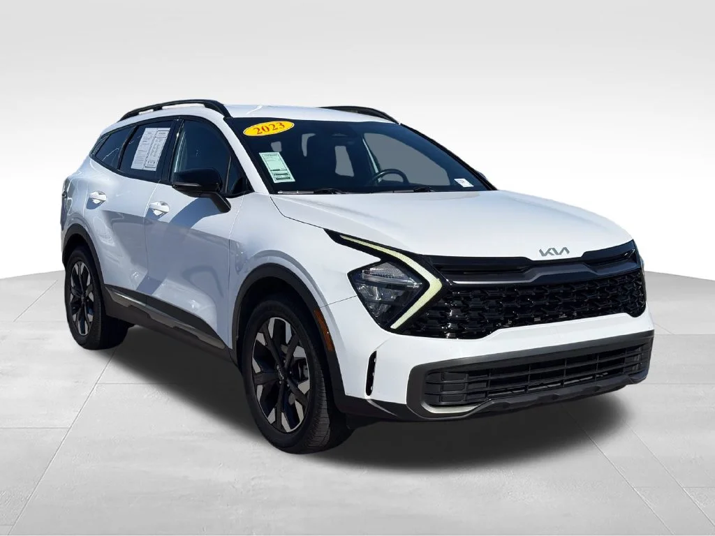 Used 2023 White Kia X-Line image 30