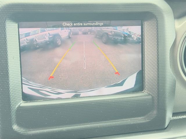 Used 2022 Red Jeep  image 22