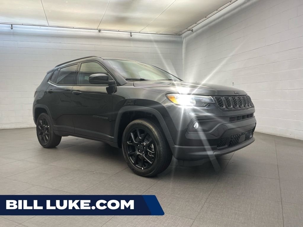 New 2026 Diamond Black Crystal Pearlcoat Jeep Latitude image 1