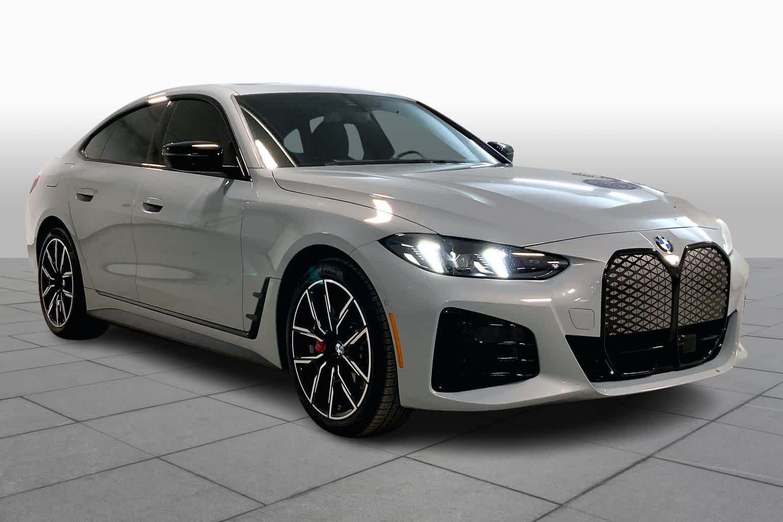 New 2026 Brooklyn Grey Metallic BMW xDrive40 image 2