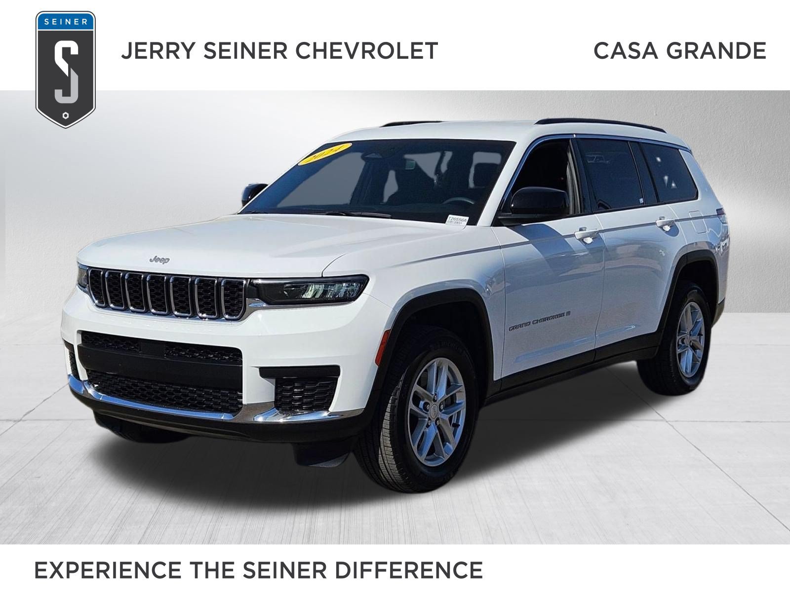 Used 2024 White Jeep Laredo 4x4 image 1