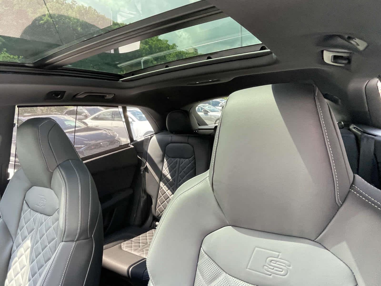 New 2026 0E0E/Black Audi Premium Plus image 5