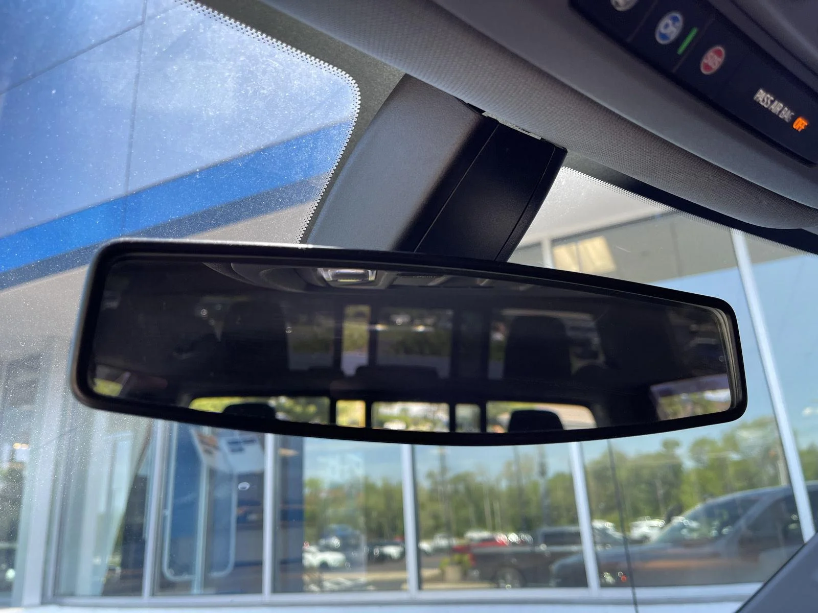 Used 2021 SILVER ICE METALLIC Chevrolet LT Trail Boss image 28