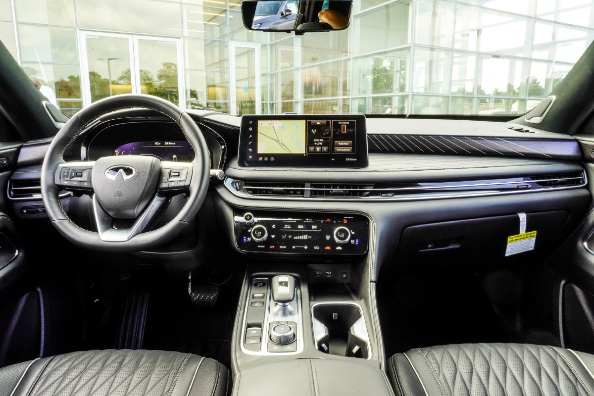Used 2026 Black INFINITI Autograph image 5