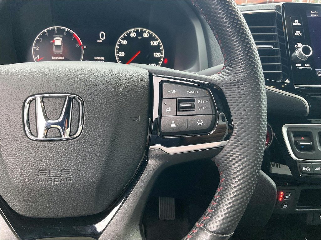 Used 2024 Silver Honda Black Edition image 24