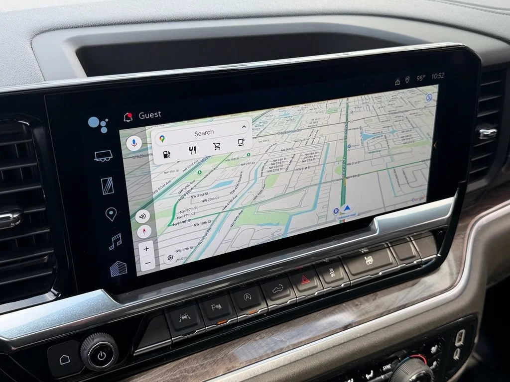 2025 Chevrolet Silverado 1500 LTZ - Photo 18
