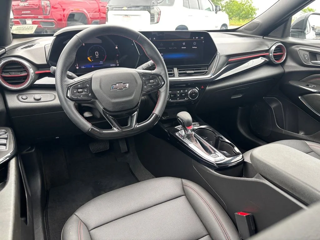 Used 2026 White Chevrolet 2RS image 31