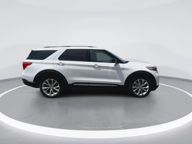 Used 2023 White Ford Platinum image 13