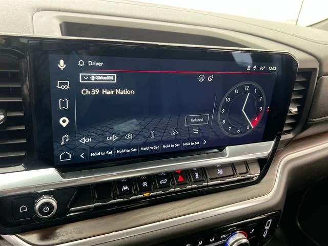 2025 GMC Sierra 1500 SLT - Photo 31