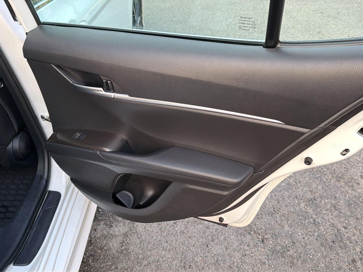 Certified Used 2023 Ice Cap Toyota SE image 15