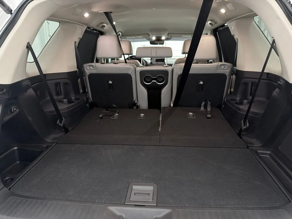 Used 2025  Honda EX-L image 30