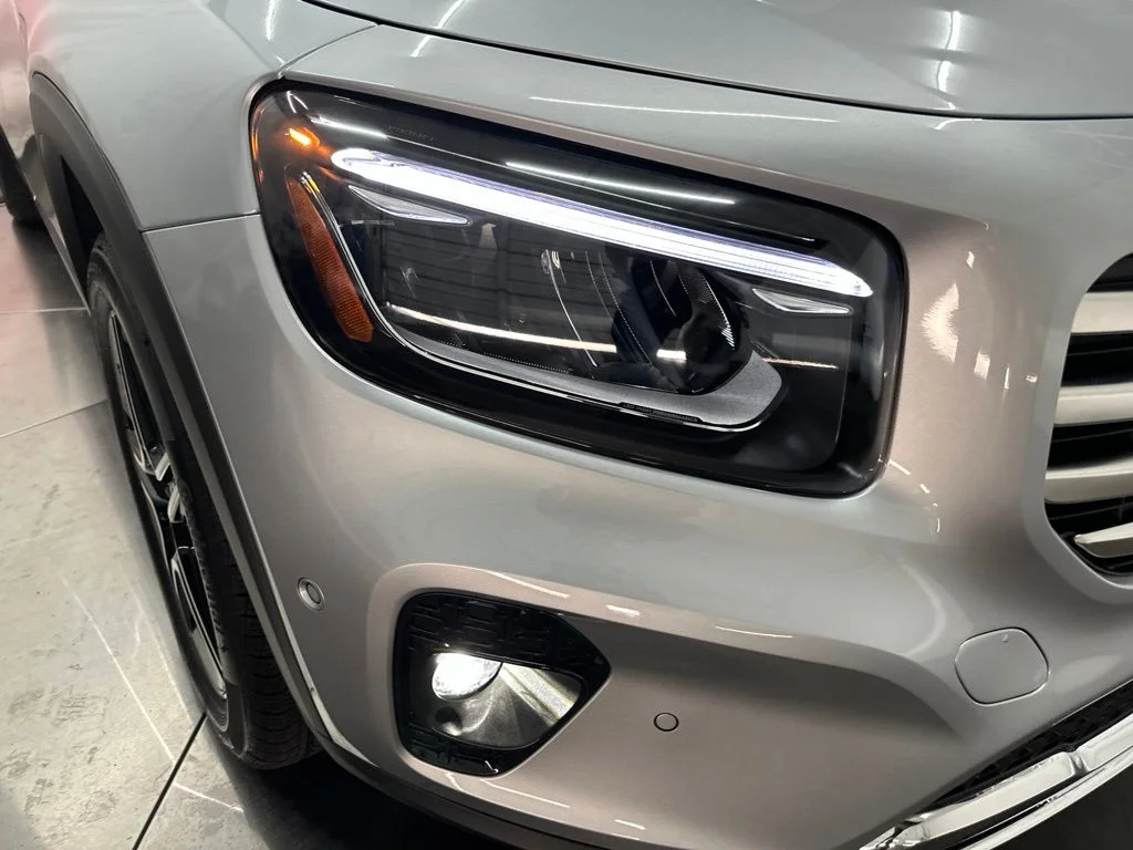New 2026 Silver Mercedes-Benz GLB 250 image 10
