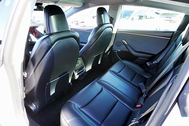 Used 2025  Tesla Long Range image 17