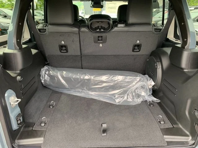 New 2026 Anvil Clear Coat Jeep Rubicon image 4