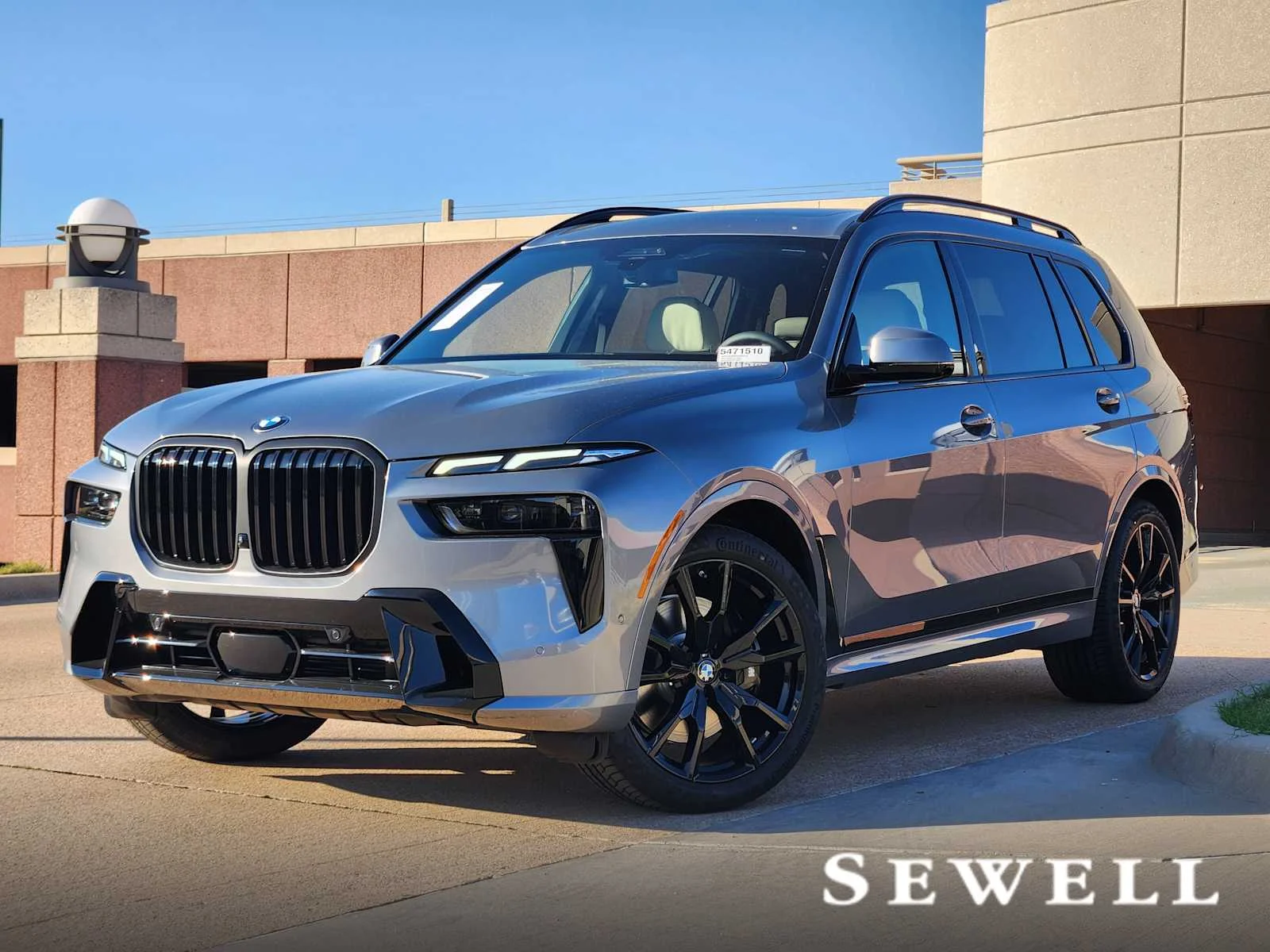 2027 BMW X7