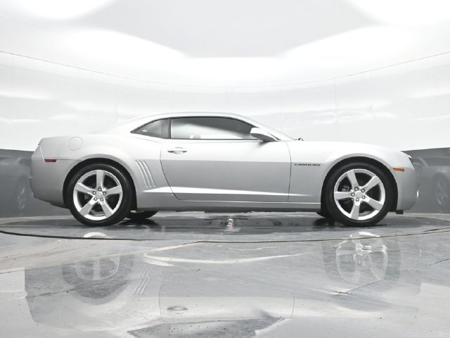 Used 2011 Silver Chevrolet 1LS image 24