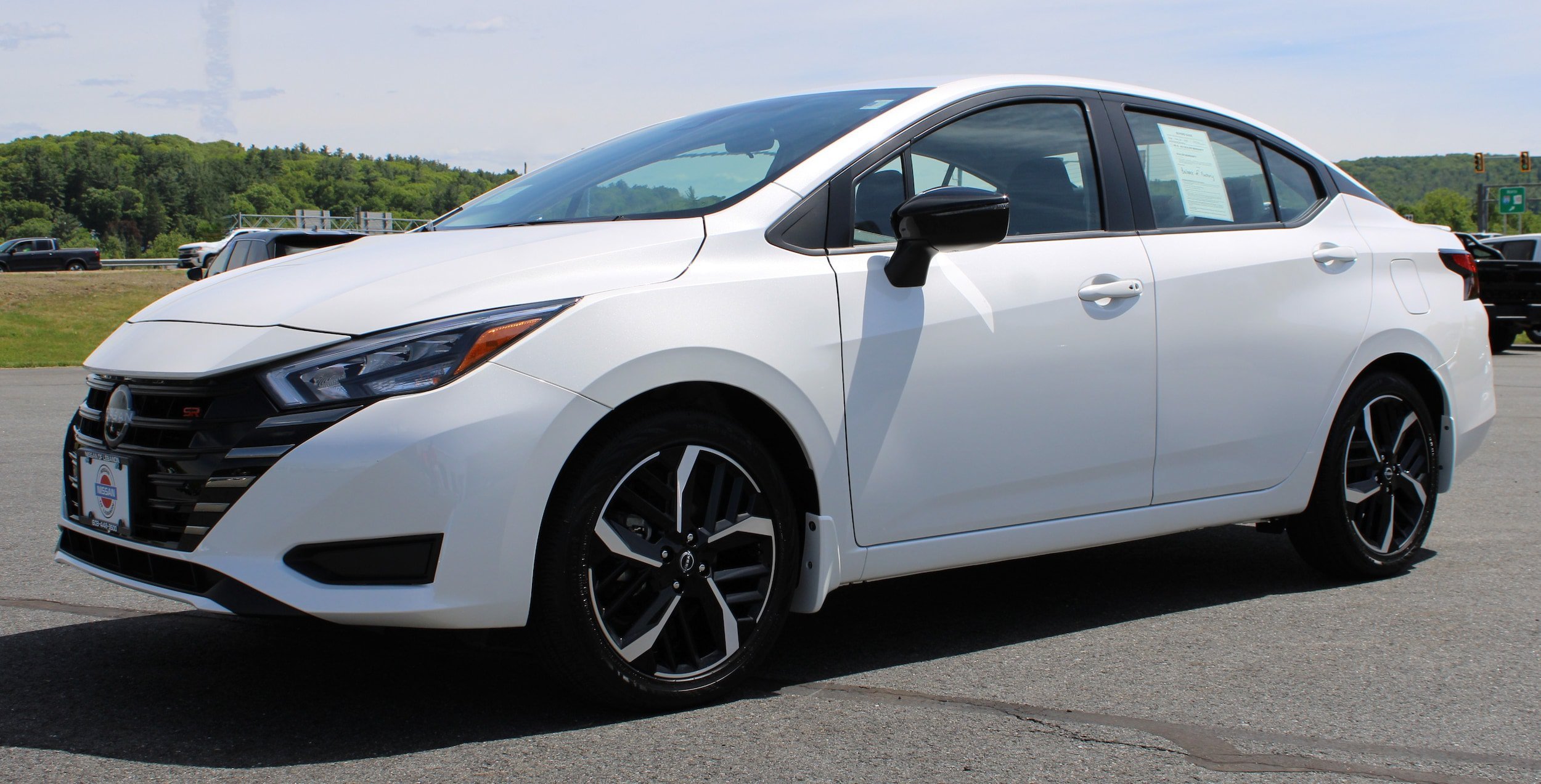 Used 2025 Aspen White Tricoat Nissan SR image 15