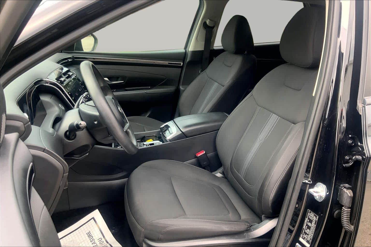 Used 2024 Black Pearl Hyundai SEL image 8