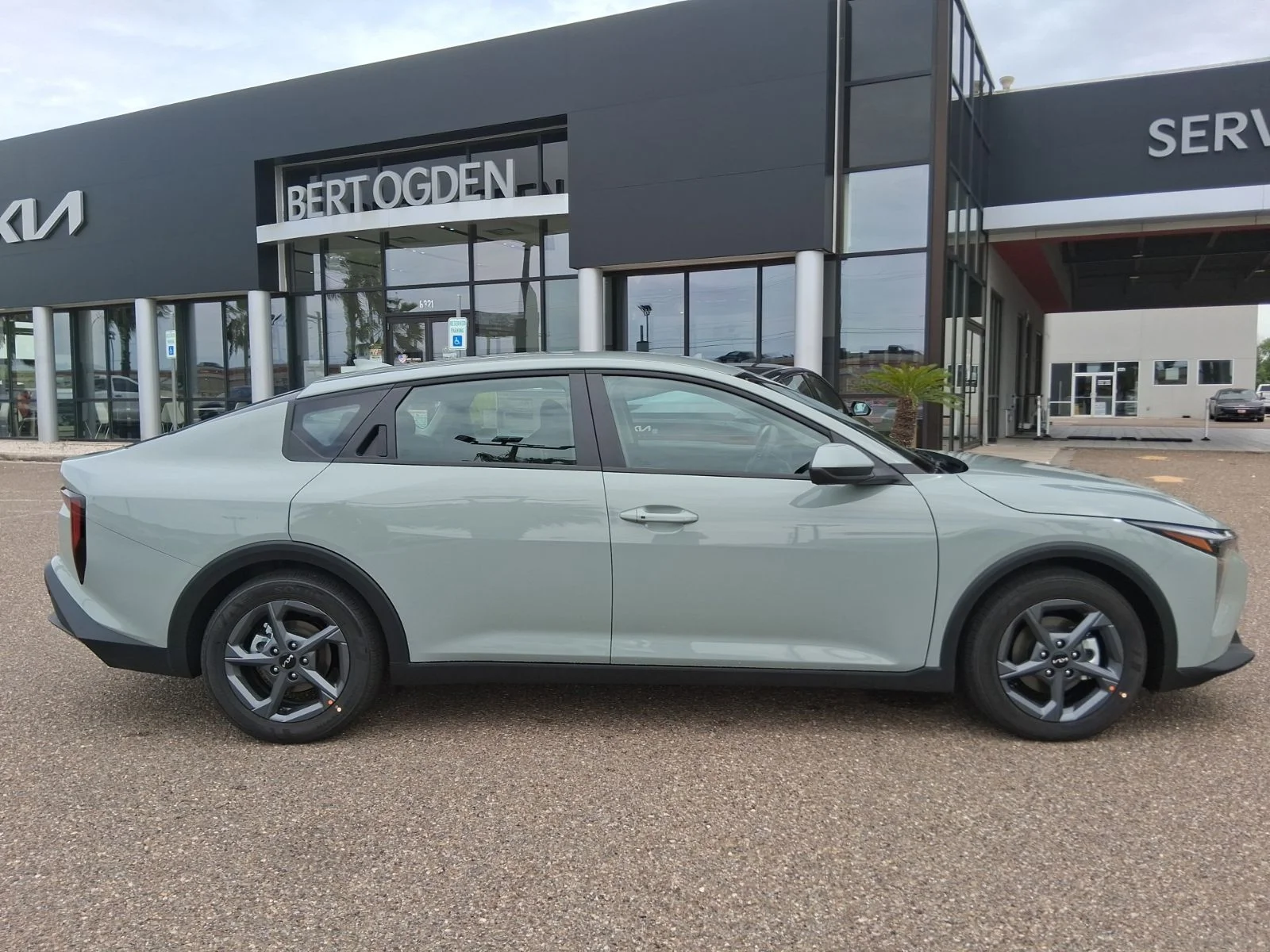 New 2026  Kia LXS image 3