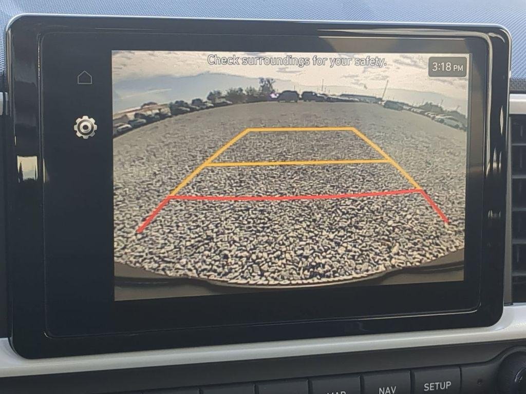 2025 Hyundai Venue Limited - Photo 23