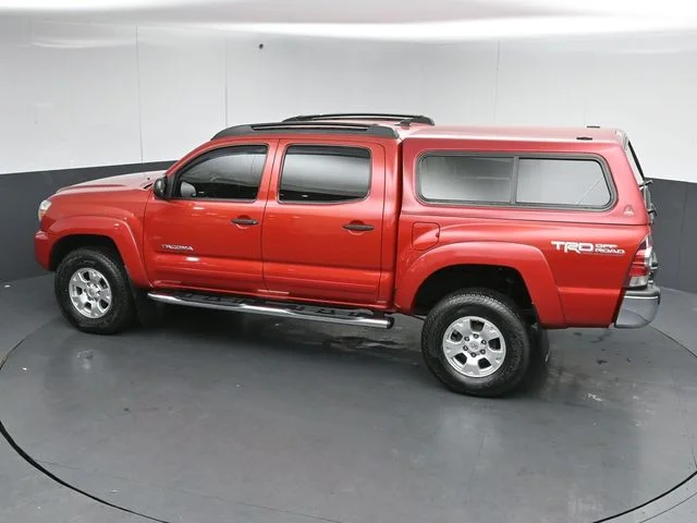 Used 2013 Red Toyota Base image 45
