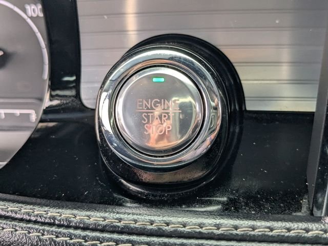 Used 2020 Silver Lincoln Standard image 26