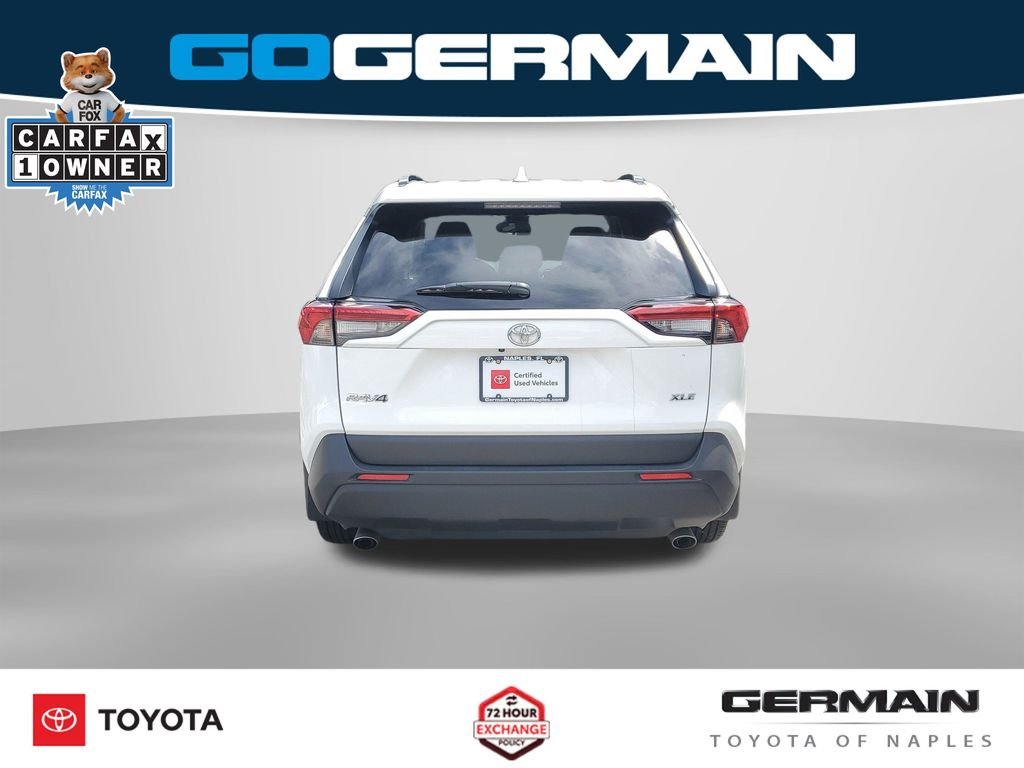 Used 2025 White Toyota XLE image 10