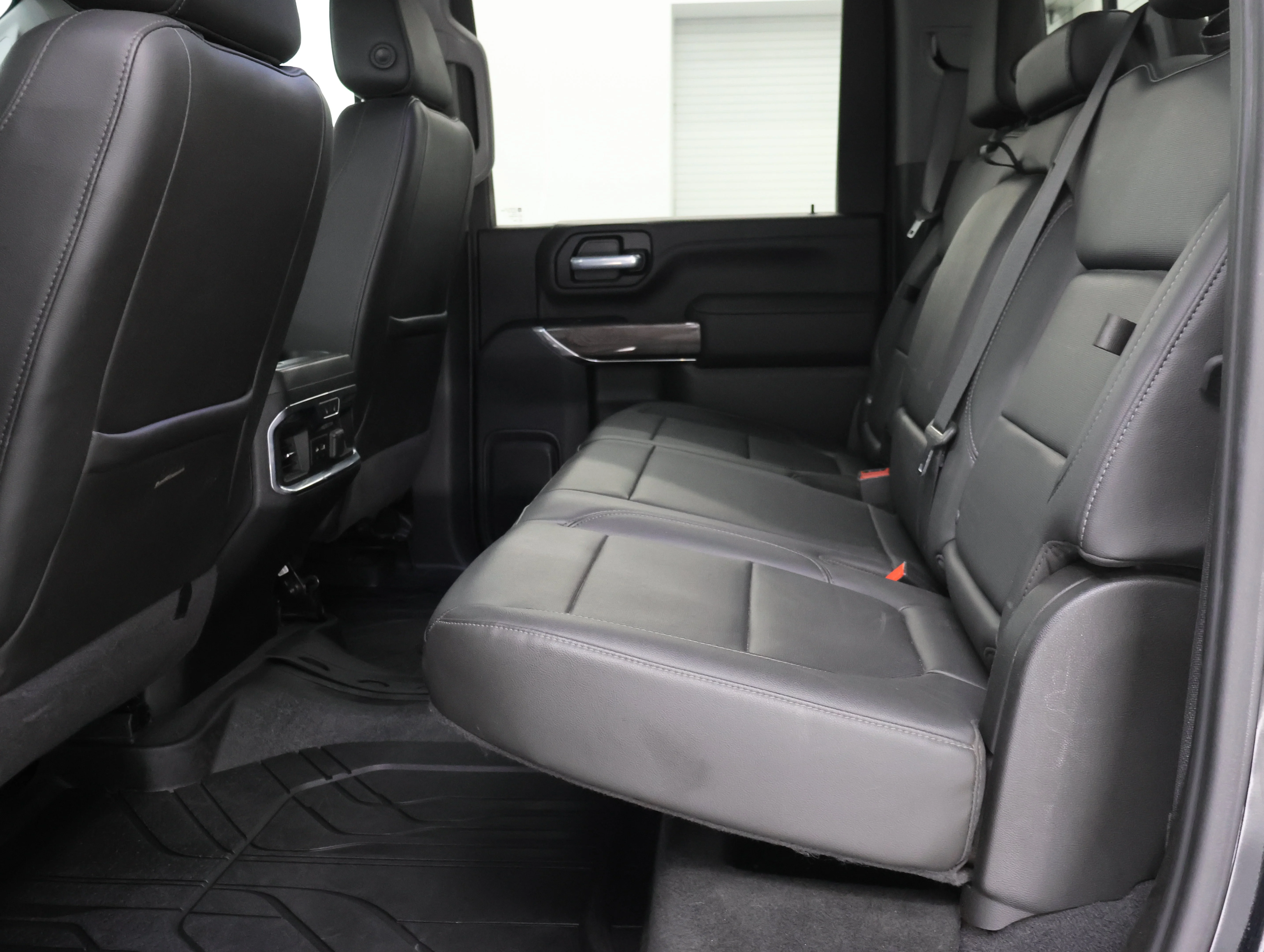 Used 2020 Black Chevrolet LTZ image 39