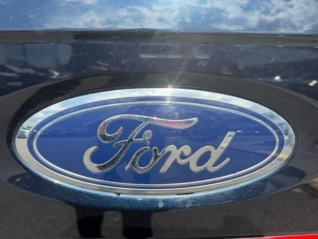Used 2023 Blue Ford XLT image 9