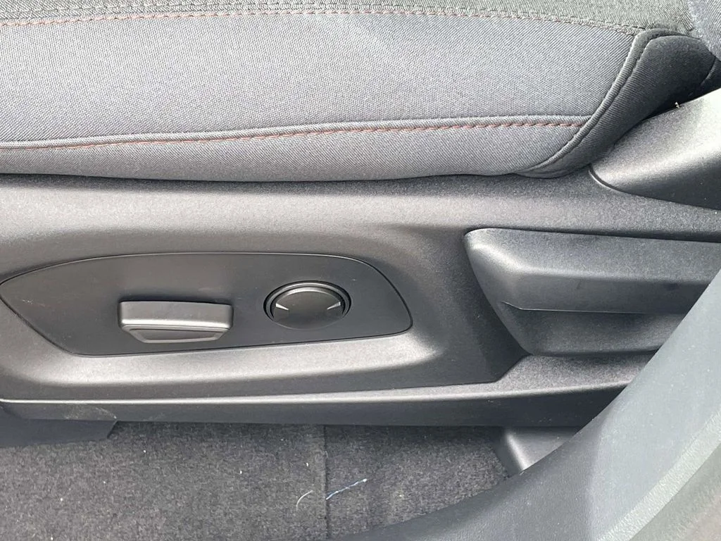 New 2026 Space White Metallic Ford Active 100A image 14