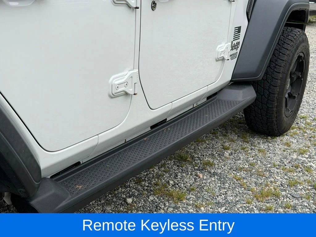 Used 2020 White Jeep Unlimited Sport S image 15