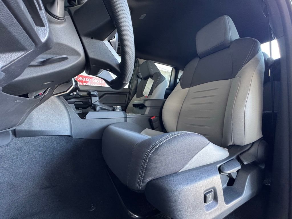 2025 Toyota Tacoma TRD Off Road - Photo 10