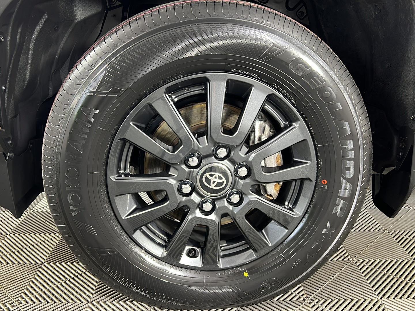 Used 2025 Meteor Shower Toyota 1958 image 15