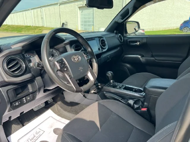Used 2018  Toyota TRD Sport image 32