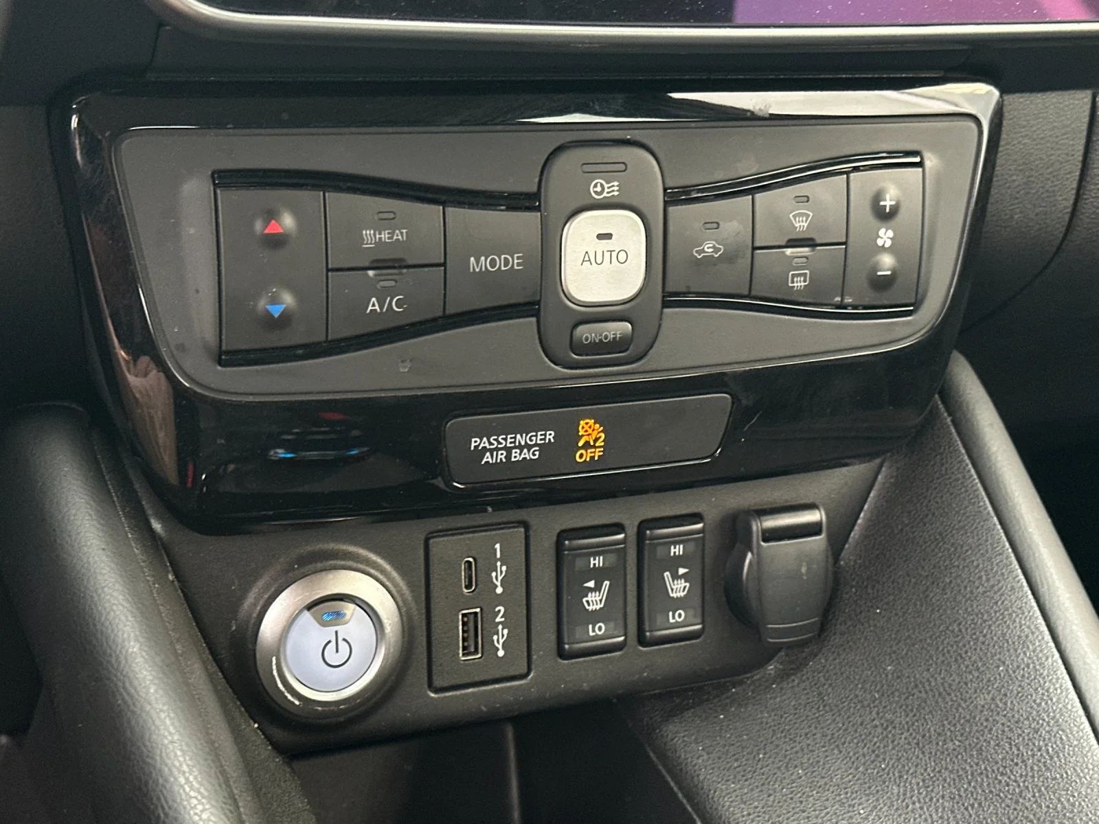Used 2025 Super Black/Pearl White Nissan SV Plus image 18