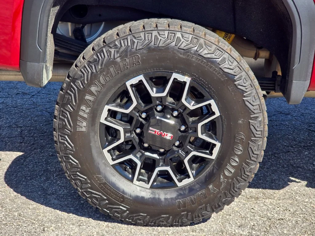 Used 2025 Red GMC AT4X image 17