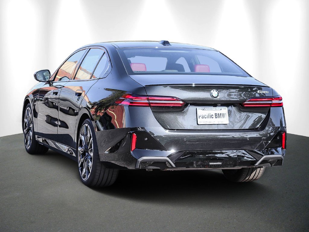 2027 BMW 5 Series photo 4