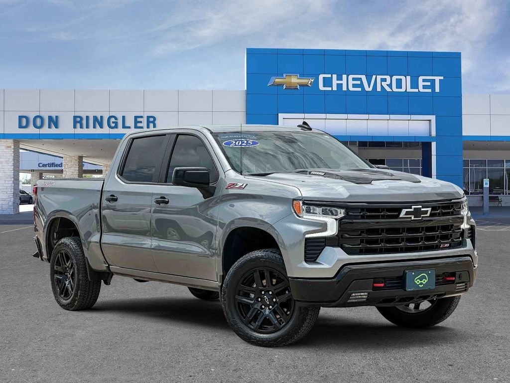 Used 2025 Gray Chevrolet LT Trail Boss image 1