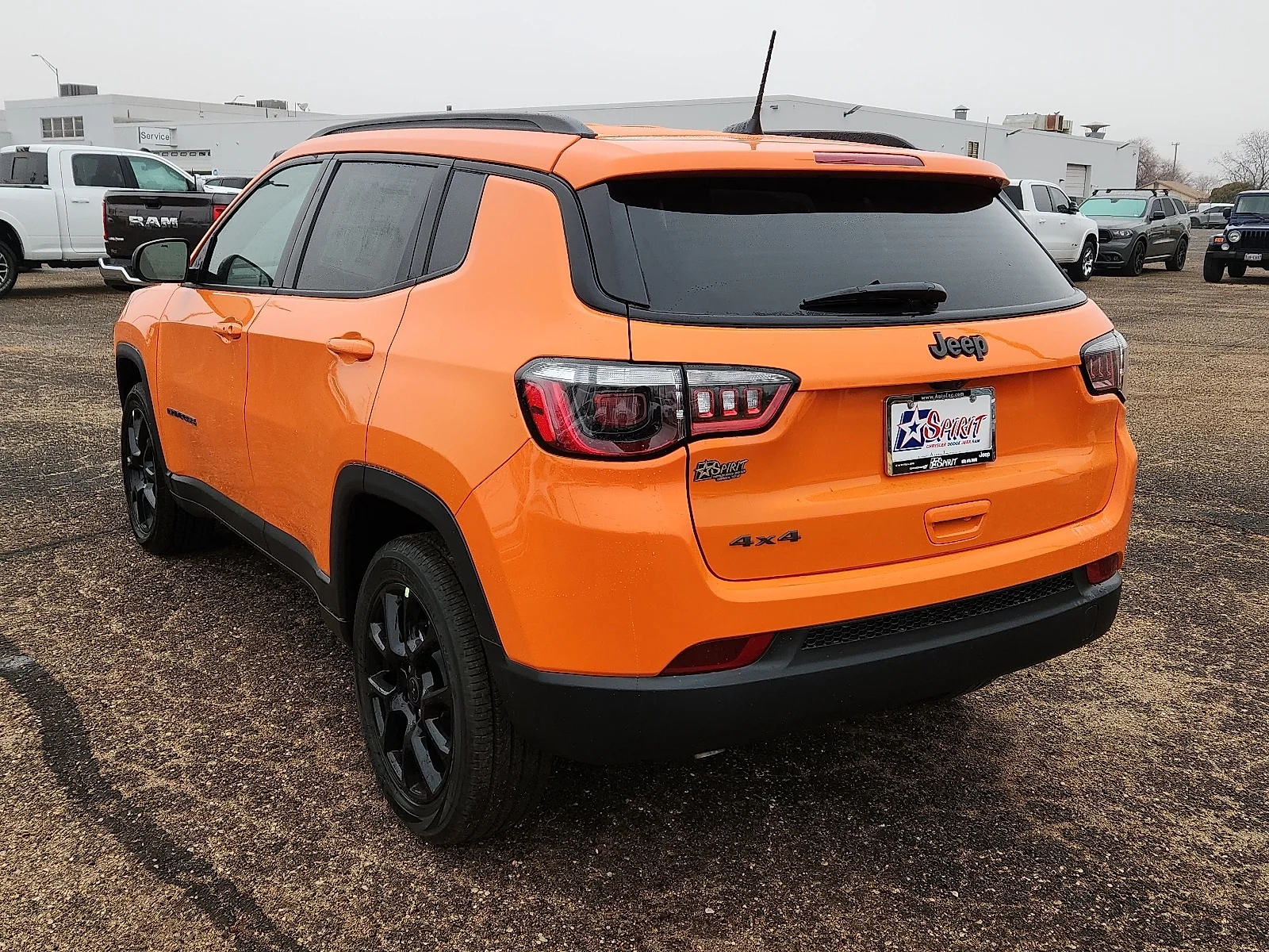 New 2026 Orange Jeep LATITUDE ALTITUDE 4X4 image 3