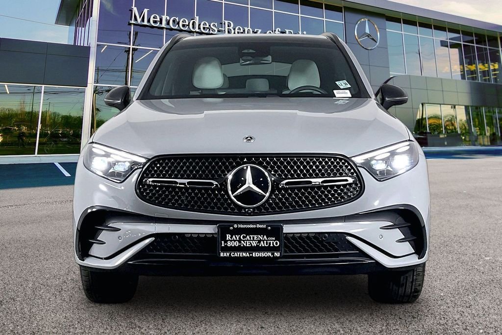 2026 Mercedes-Benz GLC Base - Photo 3