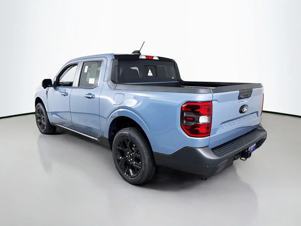 New 2026 Azure Gray Metallic Tri-Coat Ford Lariat® image 5