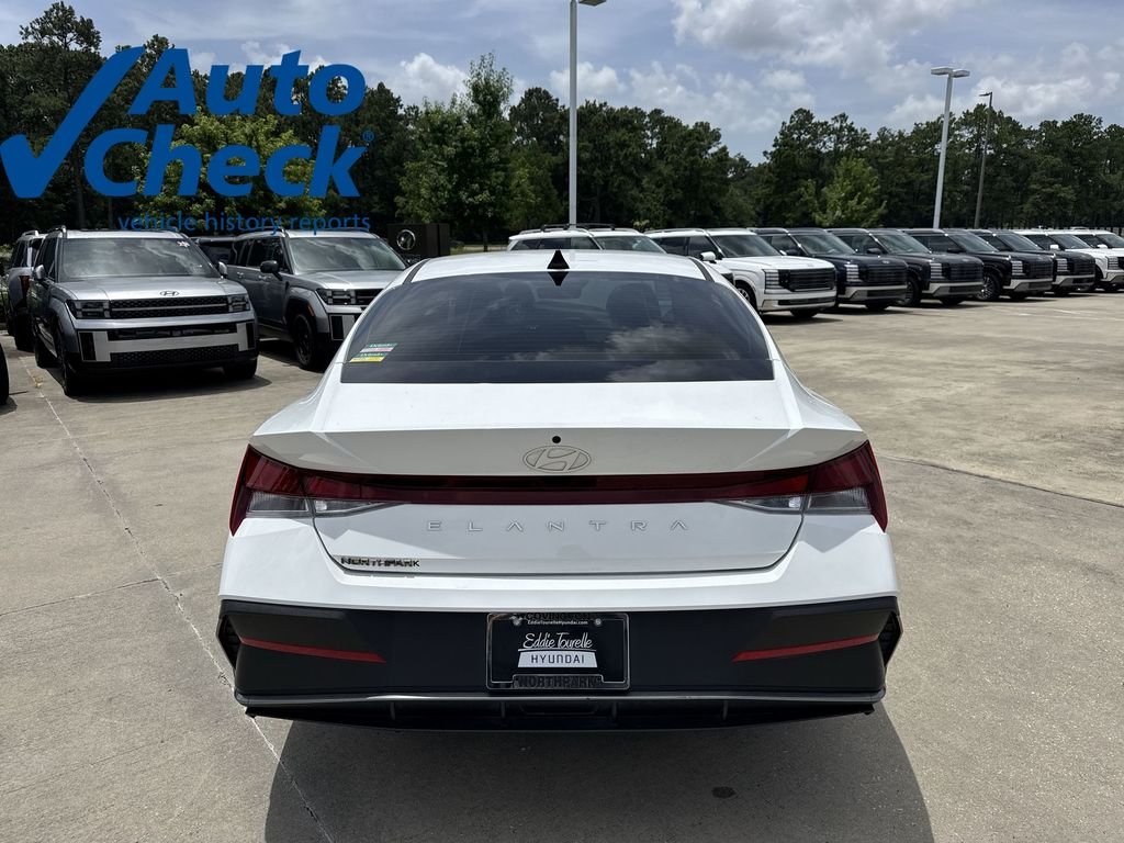 2024 Hyundai Elantra SEL - Photo 20