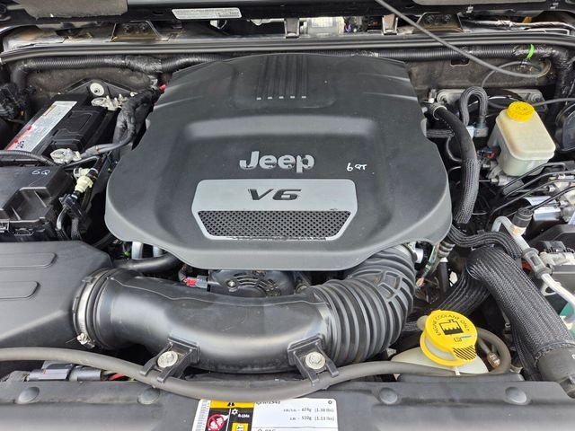 Used 2014 Black Jeep Rubicon image 26