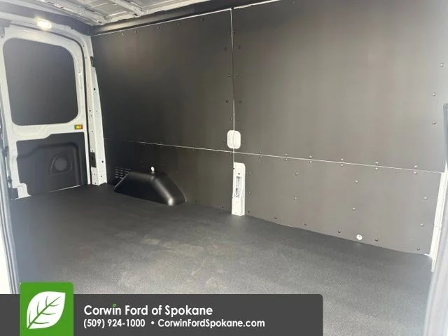 New 2026 Oxford White Ford Base image 11