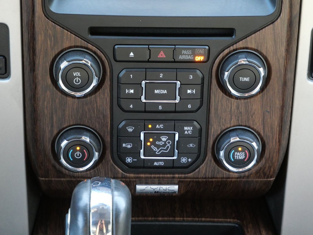 Used 2014 Blue Ford Lariat image 16