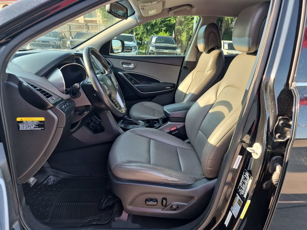 Used 2014 Black Hyundai Base image 11