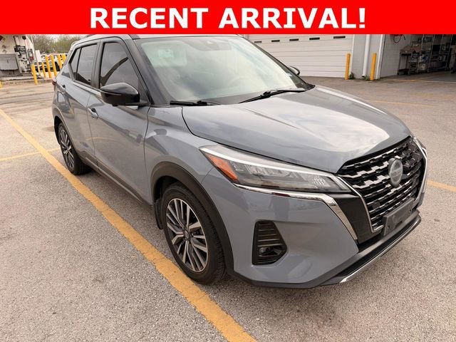 2021 Nissan Kicks SR