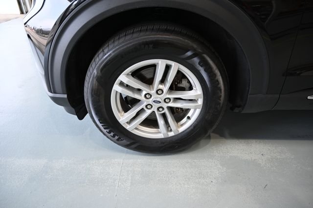 Used 2022 Black Ford XLT image 31