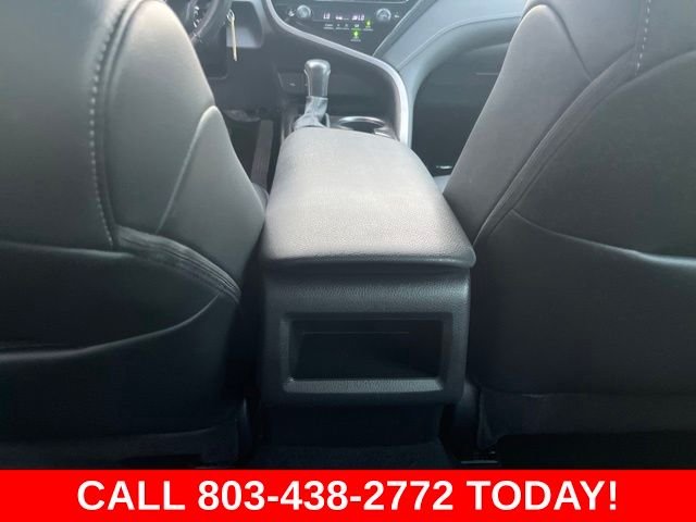 Used 2022 White Toyota SE image 16